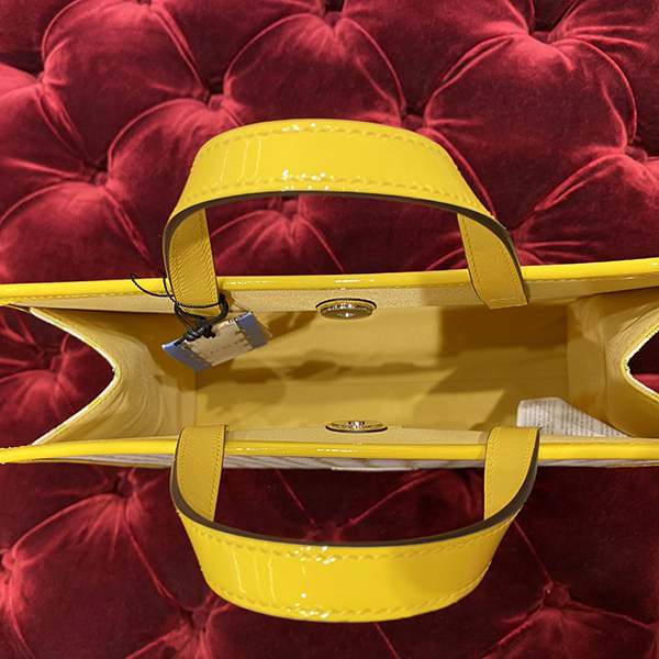 【グッチ×ヒグチユウコ】大人もOKトートバッグ 605614 H6UAH 8954